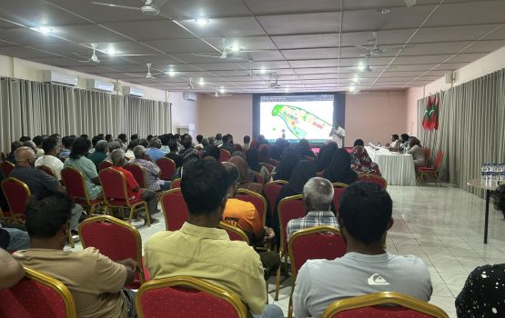 Hanimaadhoo in bin dhookurun huttuvan Council in fuluhah