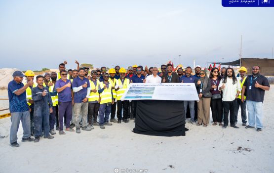 Dhidhdhoo football dhandu tharaggee kurun: amalee masakkaiy fashaifi