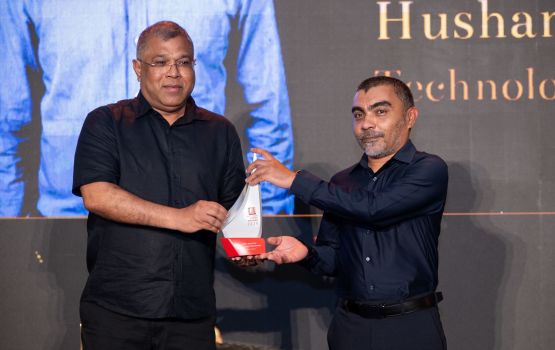 Muvazzafunge agu vazan koh BML staff award baavvaifi