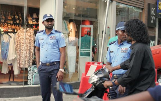 Male' gai bidheysee akah thoonu echchakun hamalaadhin massalaehgai meehaku hayyarukohfi
