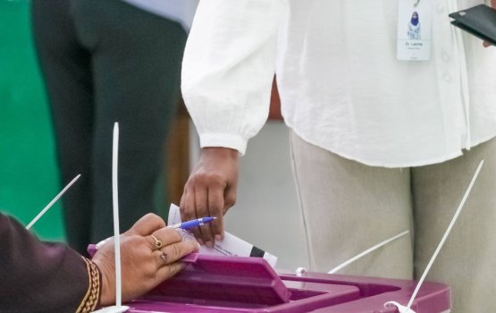 Election Day: 21 percent of voters cast their ballots before 12