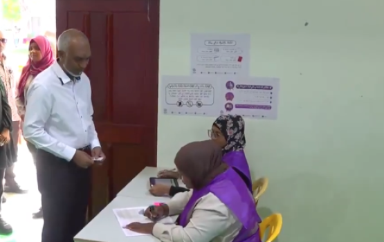 Raees Dr. Mohamed Muizzu vote lavvaifi