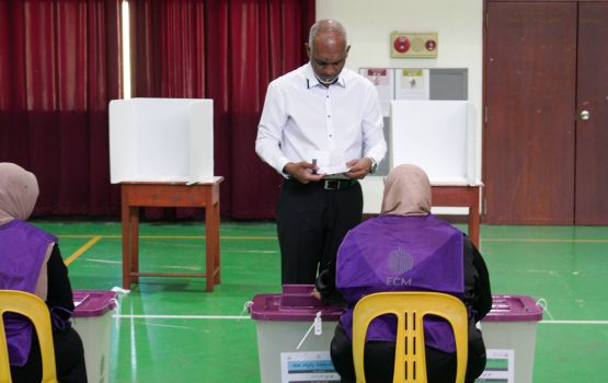 Raees Dr. Mohamed Muizzu vote lavvaifi