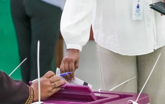 Local Council Inhithaabuge dhevana buru: ehvaruvi 5 dhaairaathakuge vote lun baavvanee