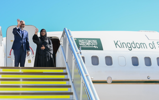 Umraa ge alhukan adhaa kurehvumah Raees ge dhe kanbalun furaa vadaigenfi