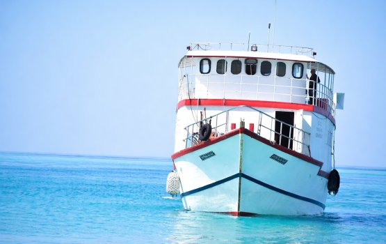 Missing man from capsized boat rescued