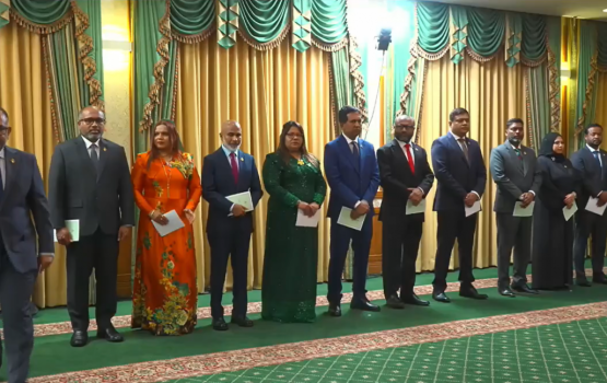 Aa vazeerun huvaa kuravvaifi, Iruthisham, Heenaa adhi Geela himeney 