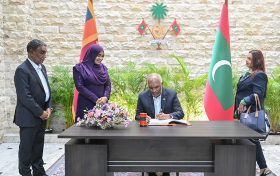 Lanka gai dhiri ulhey dhivehinnah bodu luyeh: ID card aai passport dhookuran fashaifi