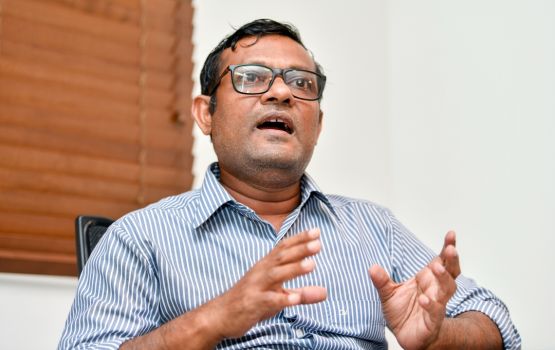 Nazim Sattar ah thoonu ehchakun hamalaadhee zaham kohllaifi 