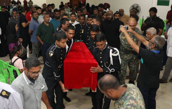 Mahudhee: Insaaniyyathattakai qurubaan vi hiyvarugadha dhivehi dharieh