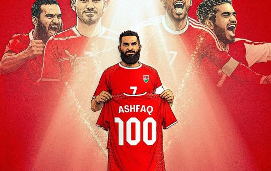 Dhivehi football ge legend Ali Ashfag gaumee team ah 100 match hamakoh thaareehuge thereah 