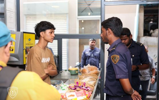 Immigration raid thakugai mi mahu 9 bidheyseen athulaigenfi