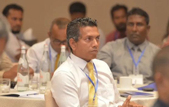 Hithadhoo uthuru dhaairaage gondi kaamiyaabukuri Soabe huvaa kurun anna Hoama dhuvahu 