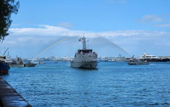 Australia sarukaarun hadhiyaakuri aa manavaru raajje genesfi