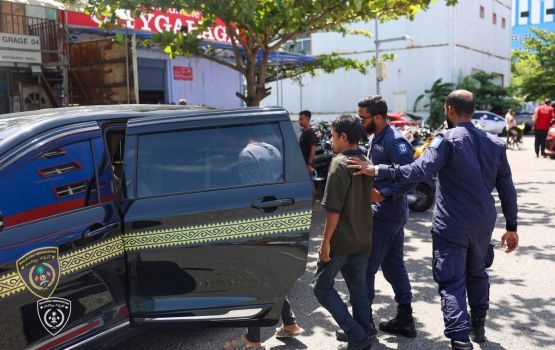 Hulhumale' garage thakah haassakoh kuriah gendhiya raid operationehgai 12 bidheyseeaku hayyarukoffi 