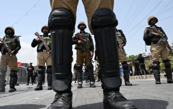 3 security personnel killed in Karachi