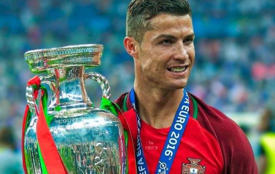 2016 gai Portugal ah libunu Euro akee hama World Cup aa ehvaru ge thahteh kamah Ronaldo bunefi