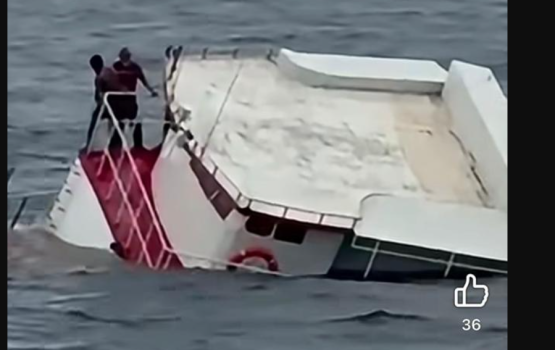 V. Felidhoo kairin dhathurukuri Thinadhoo Jazeeraa boat adi ah dhanee!