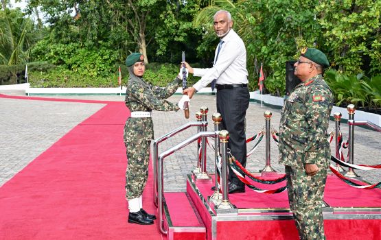 72 adhi 73 vana sifainge batch ge huvaakurumaa badi havaalukurun Raees sharafuveri kohdhevvaifi 