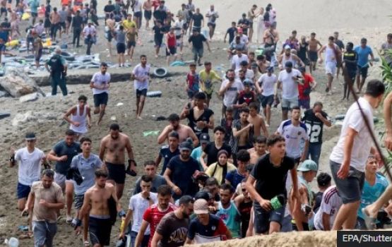 Spain ge border huraskoh Morocco ge 49,000 meehun vadhejje