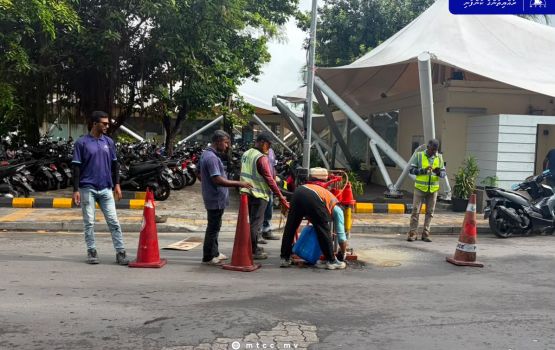 Ameeneemagu maraamaathu kuran baeh sarahahdhuthah bandhukohffi