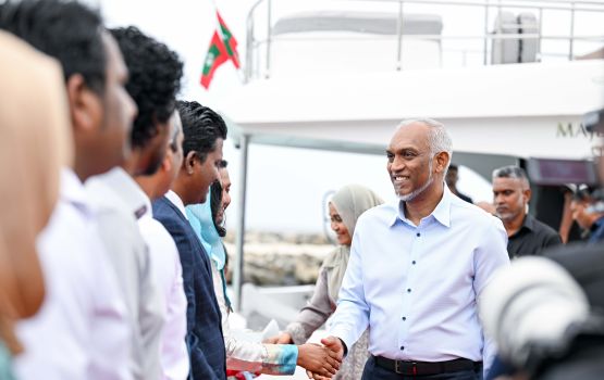 Raeesuljumhooriyyaage dhekanbalun Aa. Ukulhahah vadaigenfi