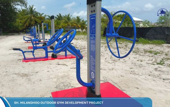Zamaanee equipment thakaaeku Milandhoo outdoor gym tharaggeekoh nimmaalaifi 