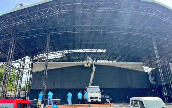 Carnival stage roolhaalumah e sarahahdhugai huri vehicle thah nagan angaifi 