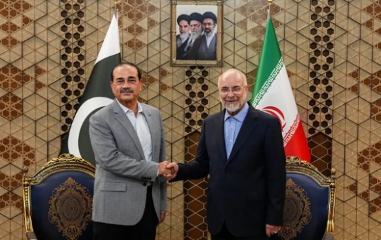 Pakistan ge army chief Iran gai