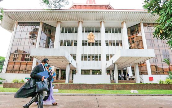 Lanka ge court akun maruge adhabu kandaelhi dhivessaku minivankohffi