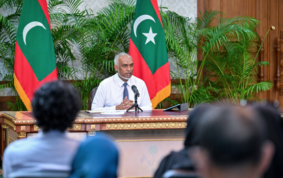 Hurihaa dhivehin hissaavaa 10 resort tharaggeekurumuge masakkaiy fashanee: Raees