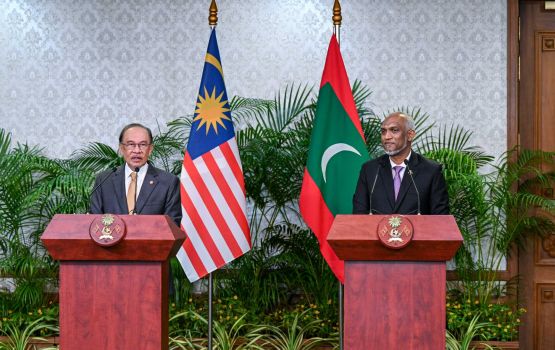 Malaysia sarukaarun raajjeah 100 million USD ge facility eh dheyn ninmaifi 
