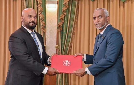 Male' sarahahdhuge traffic balahahttaa offiice ge CEO akah Maaniu ayyankohffi 