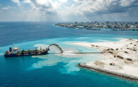 Eagle hills aai eku hadhaa ehbasvun thah Majileehuge kamaa gulhey committee ah husha'halhaanan: Raees
