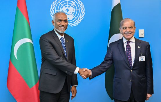 11 aharahfahu raajjeyge raeesaku Pakistan ah!